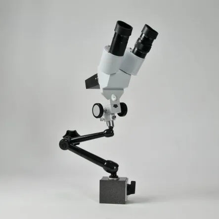 Stereo-Mikroskop piggy®View 2 z ramieniem przegubowym i stopą magnetyczną